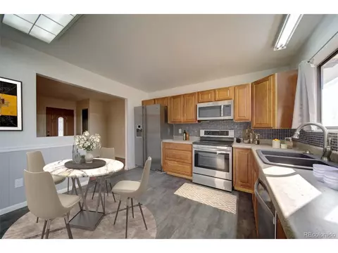 16552 E 7th Pl, Aurora, CO 80011 photo 4