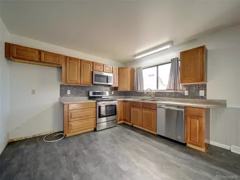 16552 E 7th Pl, Aurora, CO 80011 photo 10