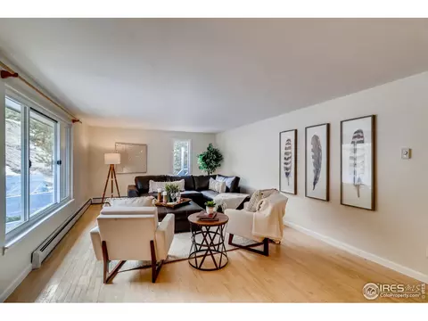 784 Bow Mountain Rd, Boulder, CO 80304 photo 4