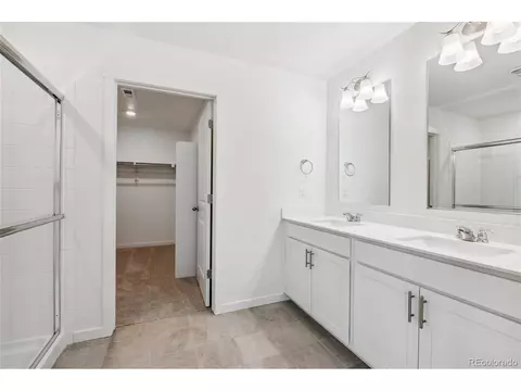 27554 E Byers Ave, Aurora, CO 80018 photo 16