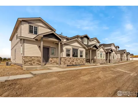 290 E Chestnut St #2, Windsor, CO 80550 photo 2