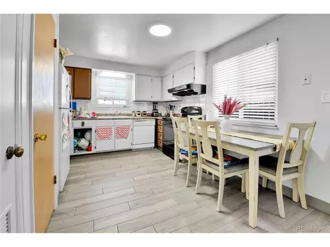 16608 E 13th Ave, Aurora, CO 80011 photo 8