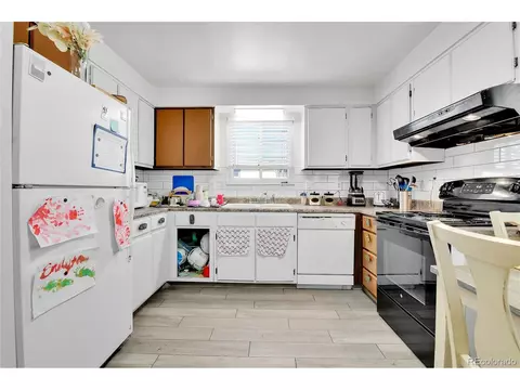 16608 E 13th Ave, Aurora, CO 80011 photo 9