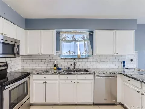 4721 Carson St, Denver, CO 80239 photo 5