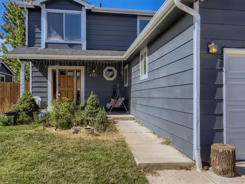 4721 Carson St, Denver, CO 80239 photo 3