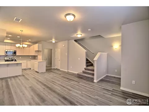 892 Winding Brook Dr, Berthoud, CO 80513 photo 2