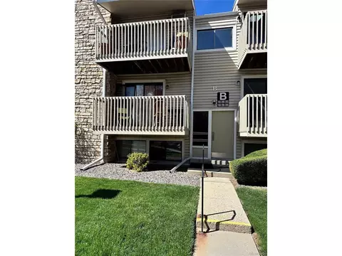 381 S Ames St #B205, Lakewood, CO 80226