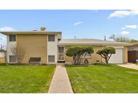 3054 Carson St, Aurora, CO 80011