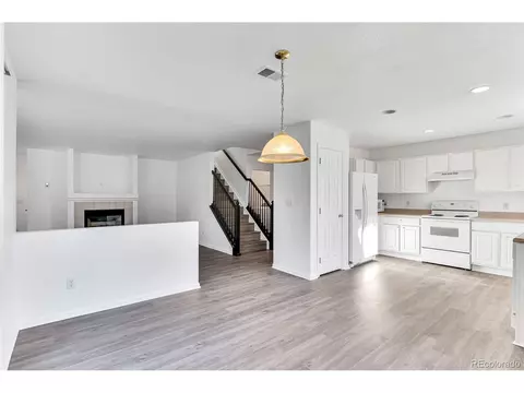 21930 E Crestline Ln, Aurora, CO 80015 photo 1