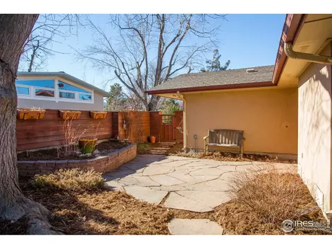 910 Crescent Dr, Boulder, CO 80303 photo 33