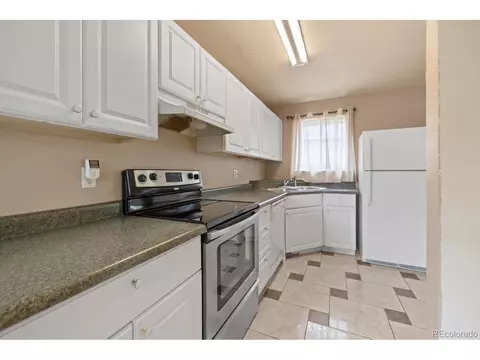 17522 E Temple Dr, Aurora, CO 80015 photo 12