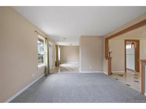 17522 E Temple Dr, Aurora, CO 80015 photo 4