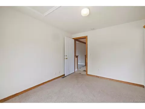 17522 E Temple Dr, Aurora, CO 80015 photo 9