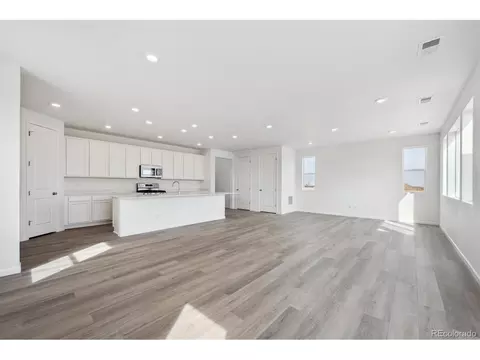 170 Lark Sparrow Way, Bennett, CO 80102 photo 9