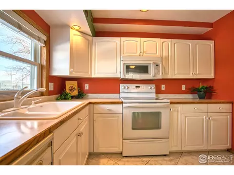 1415 Centaur Cir, Lafayette, CO 80026 photo 8