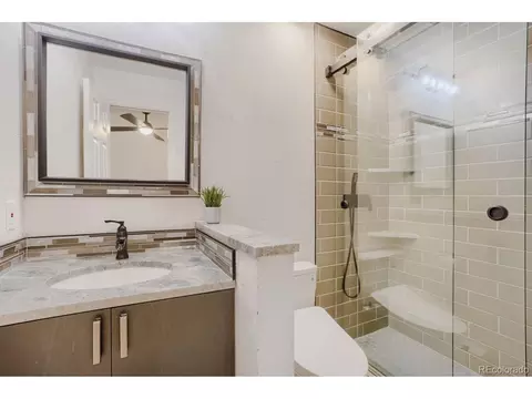 Bath - 1430 18th St #8, Boulder, CO 80302 photo 1 of 2