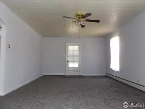 527 Denver St, Sterling, CO 80751 photo 2