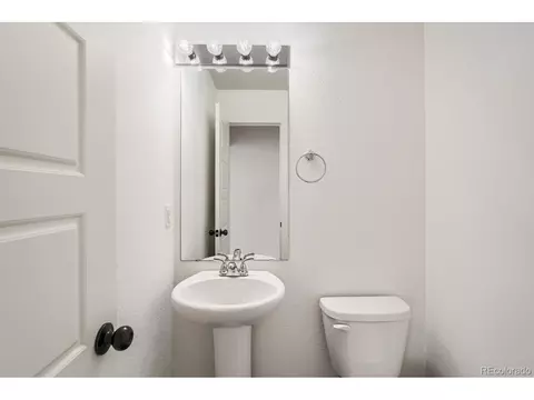 20057 E 48th Dr, Denver, CO 80249 photo 9