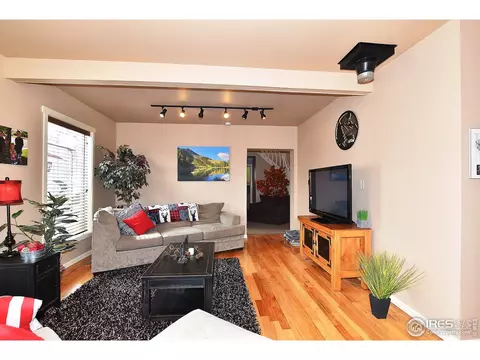 961 3rd St, Berthoud, CO 80513 photo 4