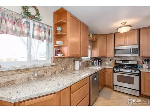 307 Berwick Ave, Firestone, CO 80520 photo 5