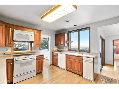9013 Thunderhead Dr, Boulder, CO 80302 photo 9