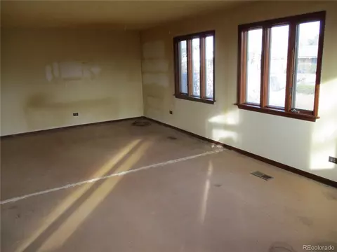 295 Lincoln Ave, Bennett, CO 80102 photo 6