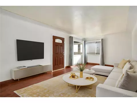 3245 Jasmine St, Denver, CO 80207