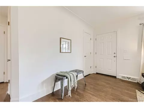 2331 Iola St, Aurora, CO 80010 photo 3