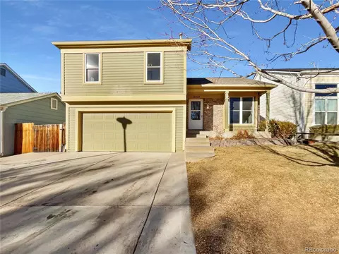 19807 E Linvale Dr, Aurora, CO 80013 photo 1