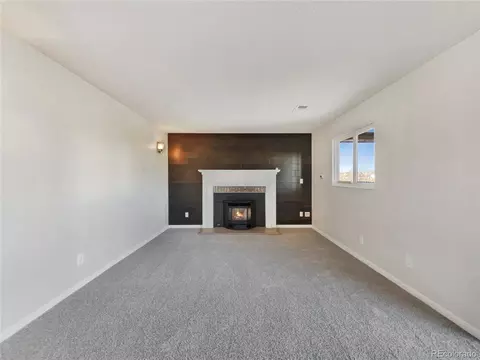 19807 E Linvale Dr, Aurora, CO 80013 photo 2