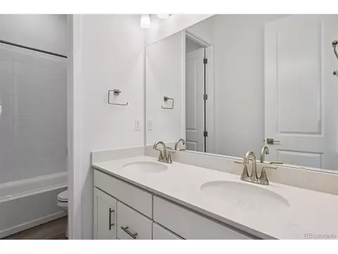 24751 E 38th Ave, Aurora, CO 80019 photo 4