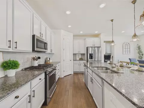 19011 W 84th Ave, Arvada, CO 80007