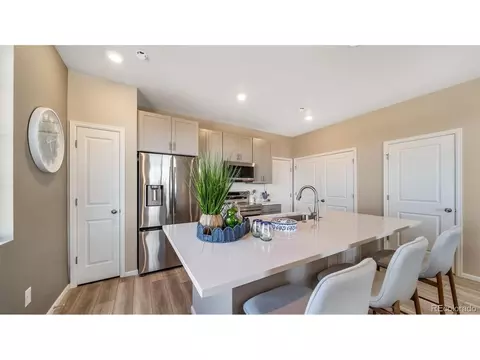 Kitchen - 22393 E 46th Ave, Aurora, CO 80019 photo 4 of 6