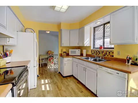 7574 Chatham Way, Boulder, CO 80301 photo 5