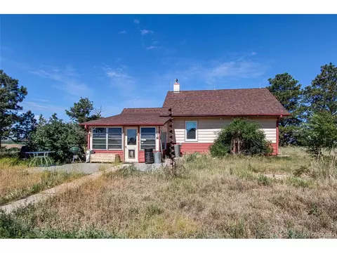 5049 Yulle Rd, Bennett, CO 80102 photo 3