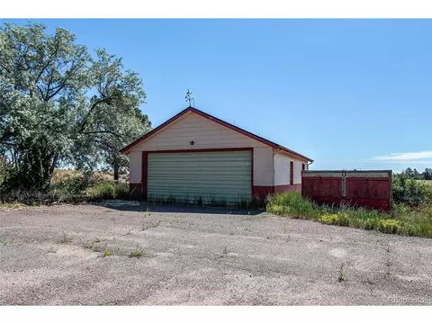 5049 Yulle Rd, Bennett, CO 80102 photo 7