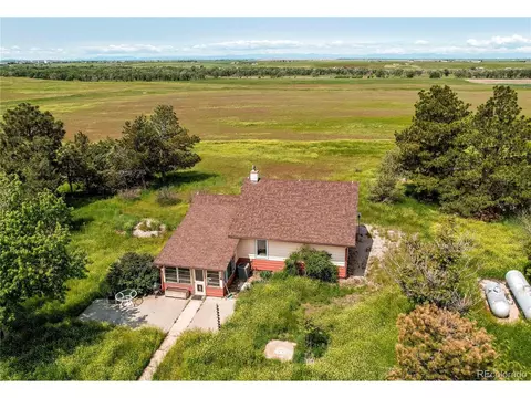 5049 Yulle Rd, Bennett, CO 80102 photo 5