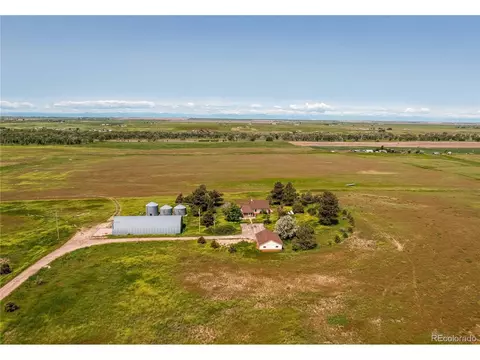 5049 Yulle Rd, Bennett, CO 80102 photo 2
