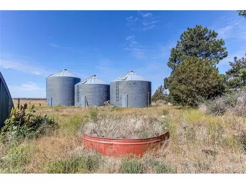 5049 Yulle Rd, Bennett, CO 80102 photo 11