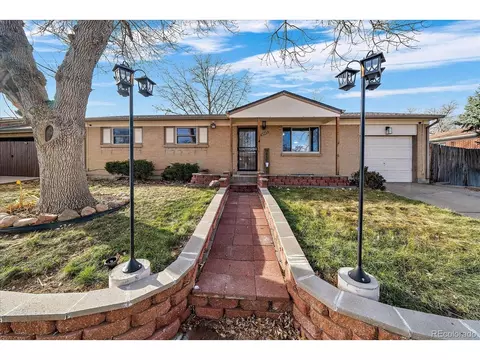 5523 Scranton St, Denver, CO 80239