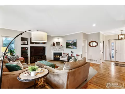 6832 Saddleback Ave, Longmont, CO 80504 photo 3