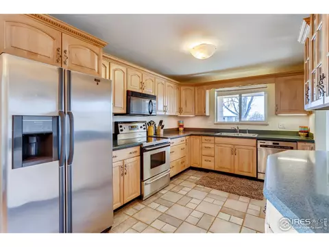 1425 Brown Cir, Boulder, CO 80305 photo 3