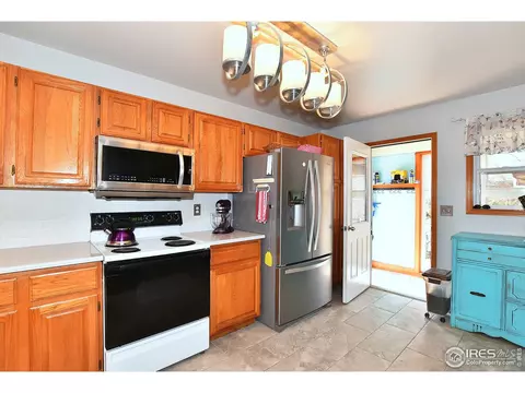 105 E Iowa Ave, Berthoud, CO 80513 photo 13