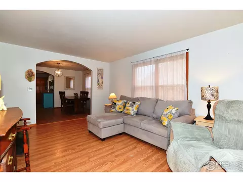 105 E Iowa Ave, Berthoud, CO 80513 photo 5