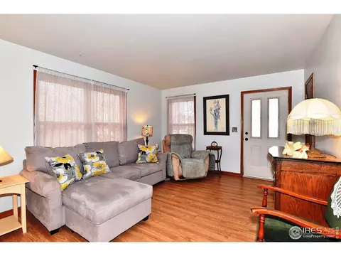 105 E Iowa Ave, Berthoud, CO 80513 photo 3