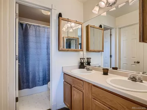 19533 Evans Dr, Aurora, CO 80013 photo 17