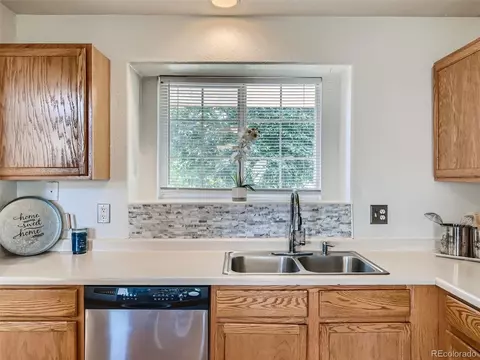 19533 Evans Dr, Aurora, CO 80013 photo 8