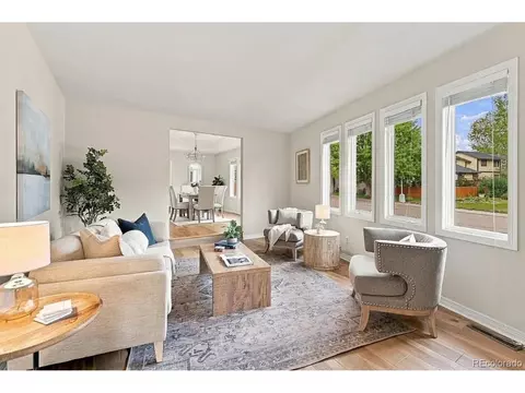 2933 Lake Park Way, Longmont, CO 80503