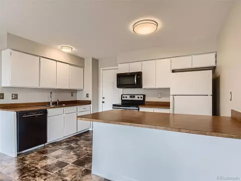 16683 E Mansfield Cir, Aurora, CO 80013 photo 9