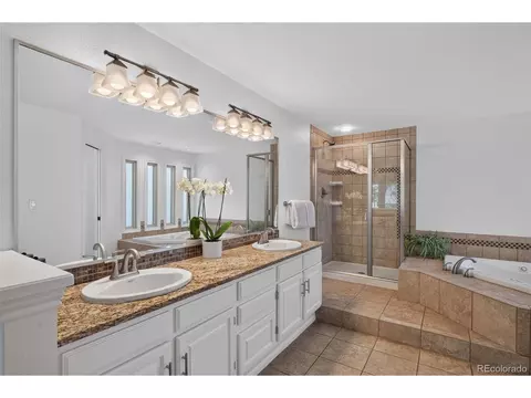 Bath - 5373 E Links Cir, Centennial, CO 80122 photo 1 of 5